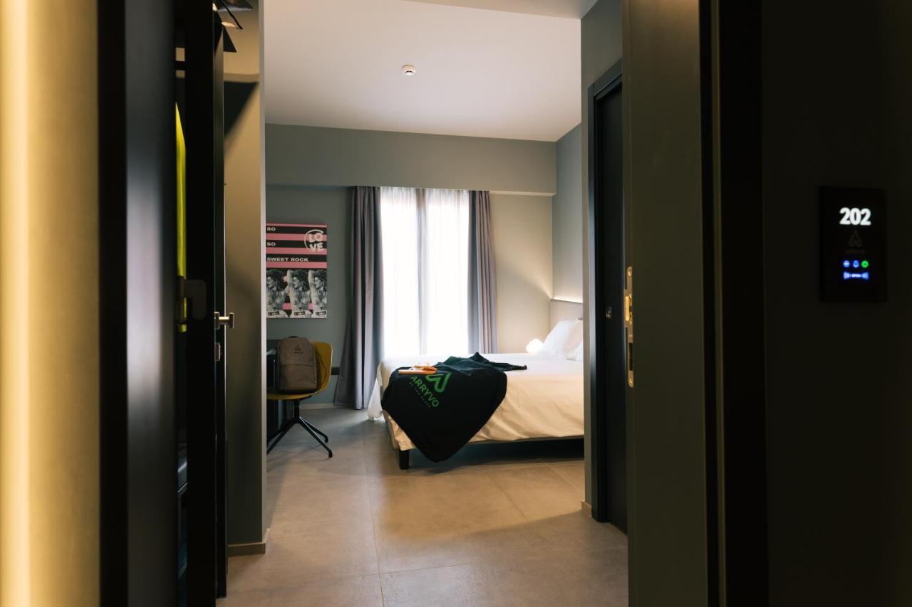 Arryvo Hotel Лече Екстериор снимка
